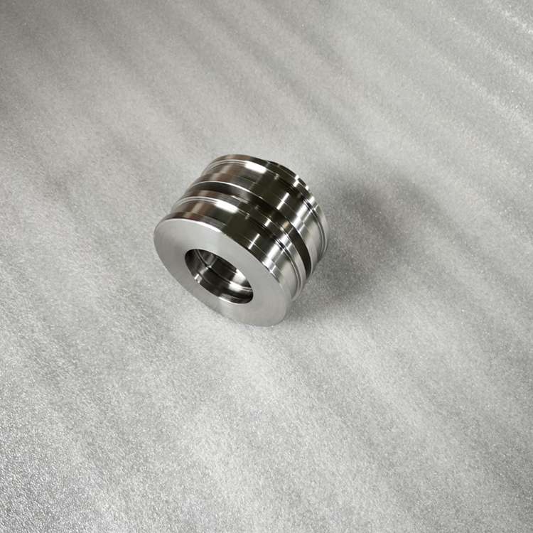 small piston parts detail