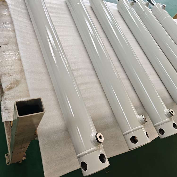 white cylinder welded detail